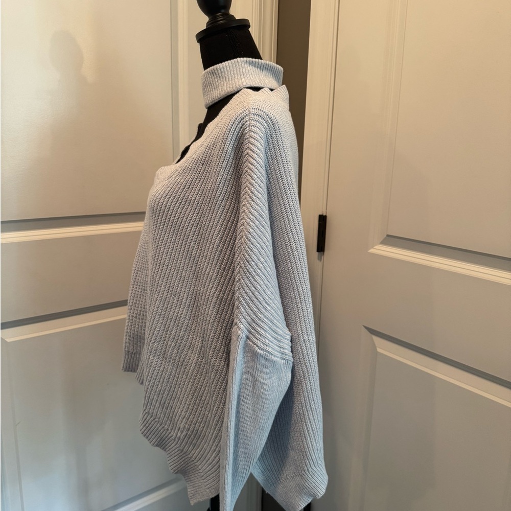 White House Black Market Soft Blue V-Neck Sweater - Picture 4 of 6